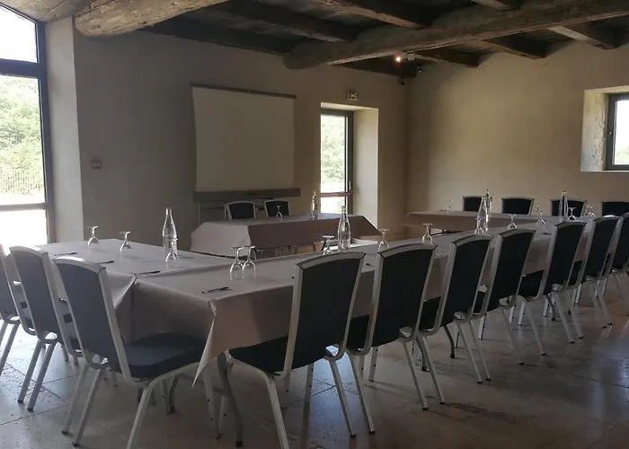 Hotel Chateau Du Poet-celard