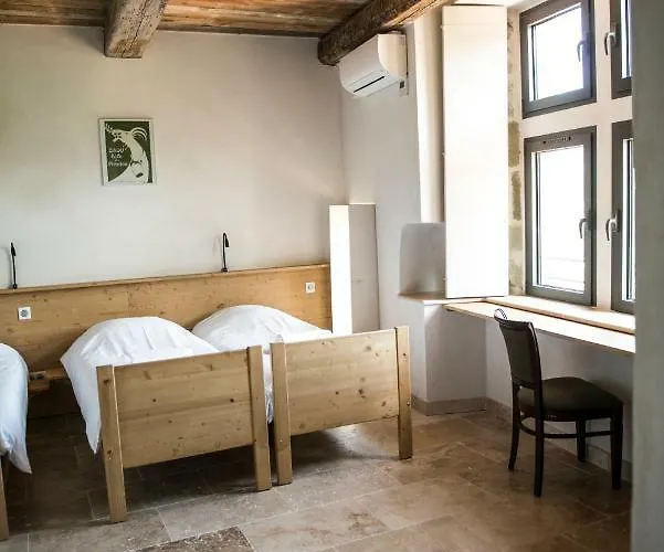Hotel Chateau Du Poet-celard