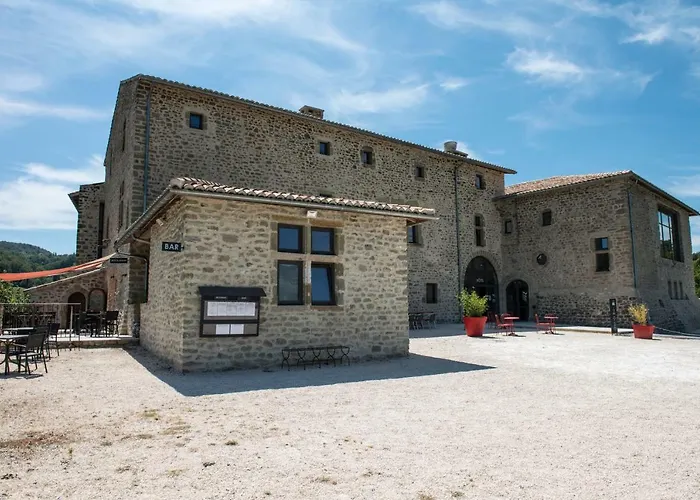 Chateau Du Poet-celard Hotel *