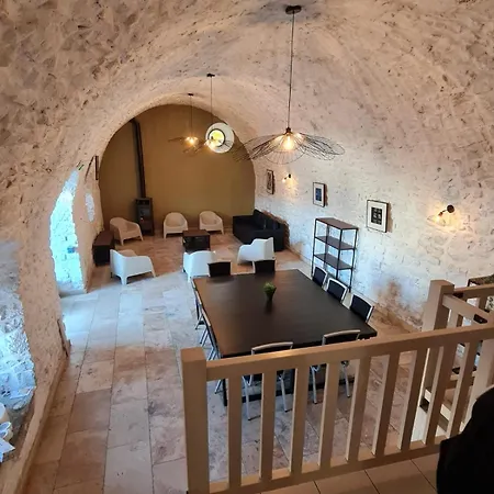 Chateau Du Poet-celard * Le Poët-Célard