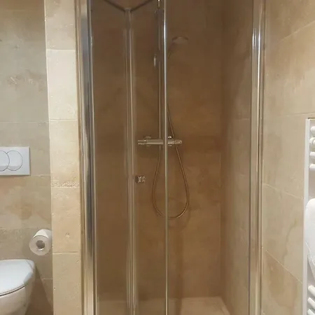 Hotel Château Du Poët-célard *